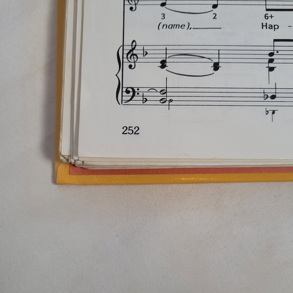 VTG 1985 The Readers Digest Childrens Songbook Hardcover Spiral Bound Music Book - Picture 11 of 16